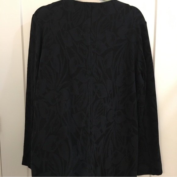 Fall sweater jacket. Black with pattern. Size M/L. Roomy - Fits Large. - Picture 3 of 5